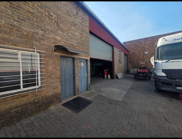 316M² WAREHOUSE TO LET IN ALRODE